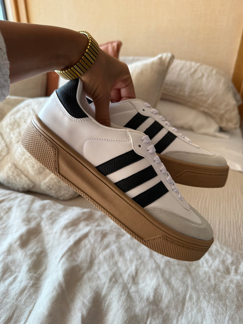 Milan White Clásicos Sneakers