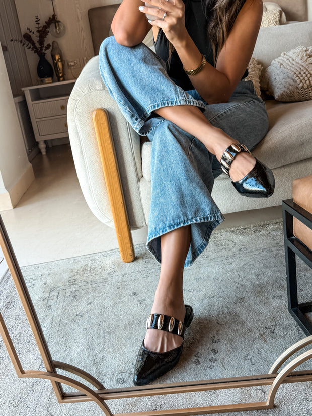 Dakota Black Charol Mules