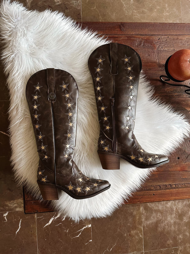 Ciara Stars Brown Boots