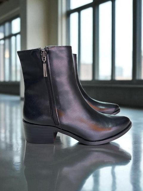 Aspen Black Boots
