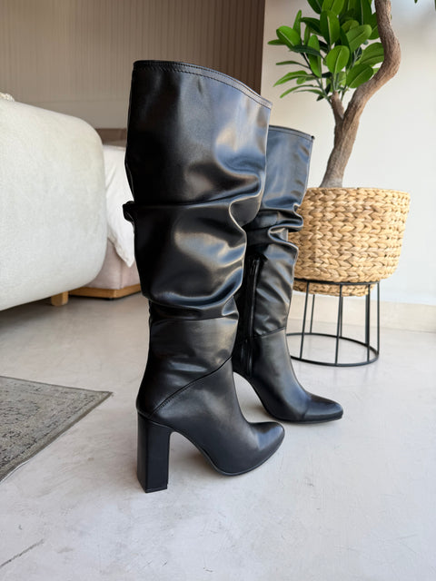 Greta Black Boots tacón ancho
