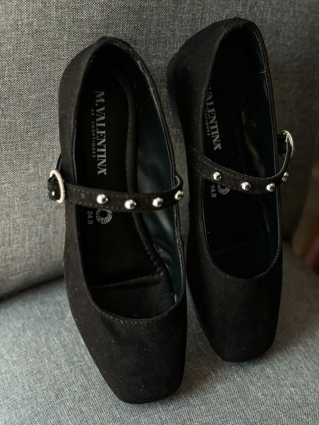 Snow Pearl Strap Black Flats