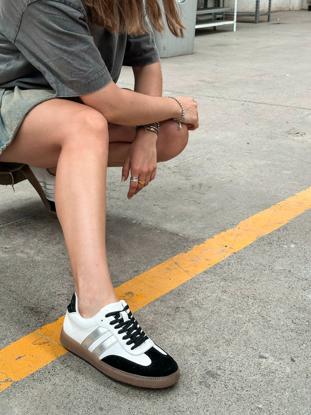 Sporty Valentina Black & Silver Sneakers
