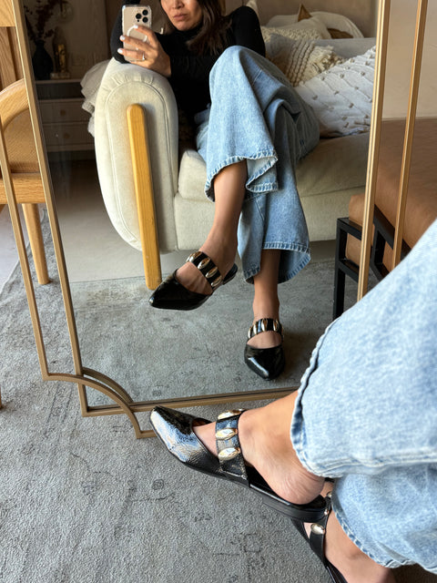 Dakota Black Charol Mules