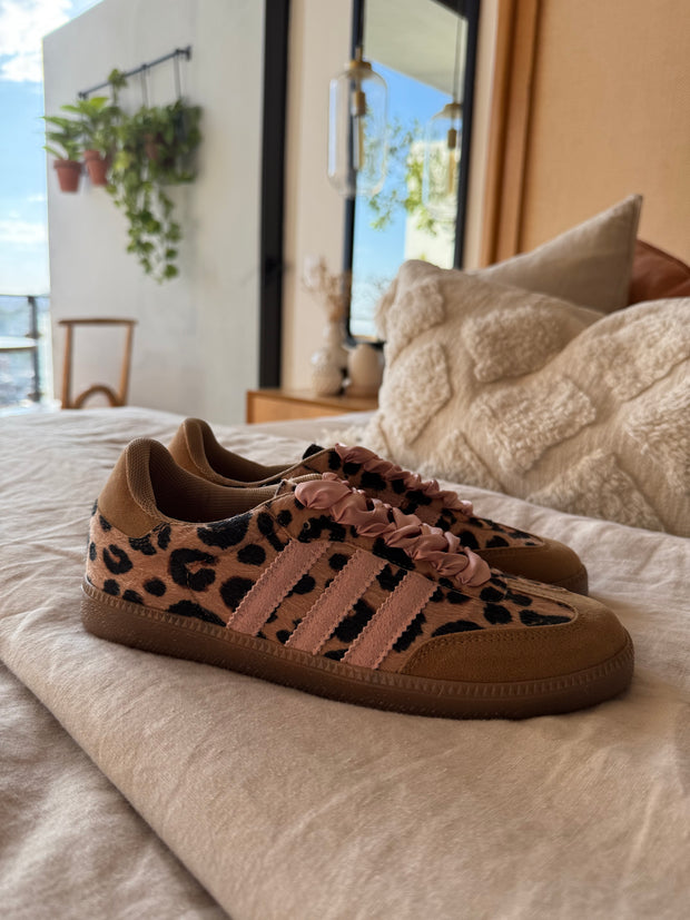 Sporty Leopard Sneakers Pink Laces