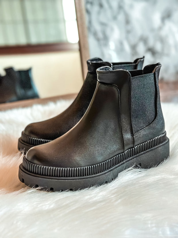 Harlem Simple Black Boots
