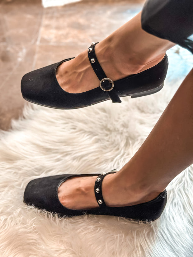 Snow Pearl Strap Black Flats