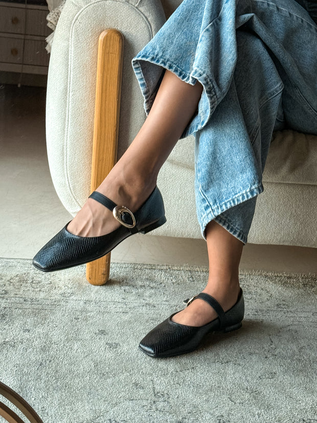 Grace flats Black Snake