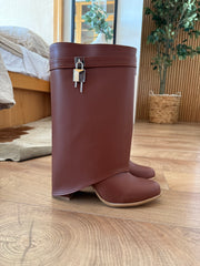 Short Belt Padlock Camel