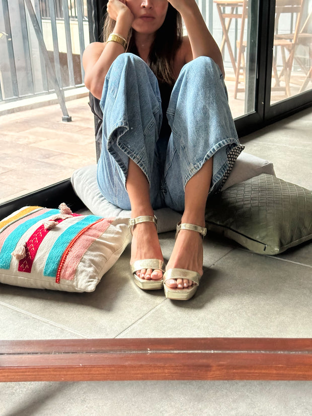 Kendra Heels Oro