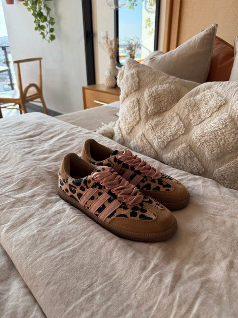 Sporty Leopard Sneakers Pink Laces