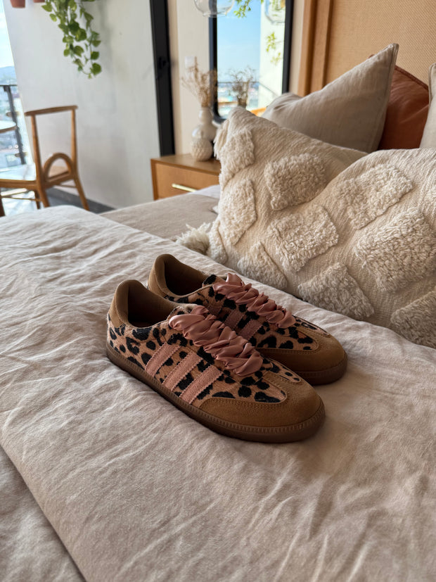 Sporty Leopard Sneakers Pink Laces