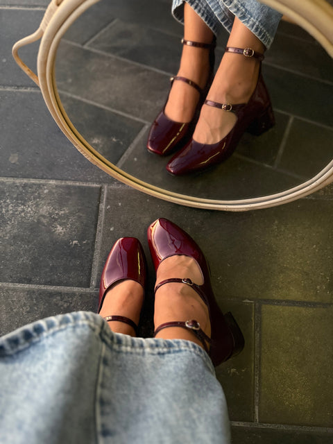 Helena Burgundy Tacón Mini