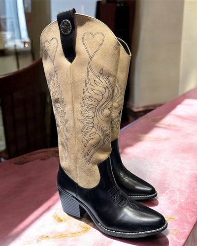 Brigthy Camel & Black Boots