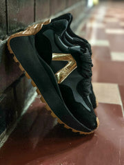 Valkiria Black & Gold Sneakers