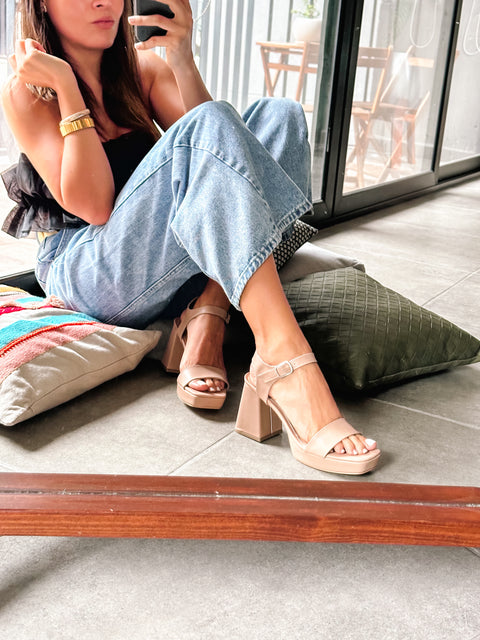 Kendra Heels Nude