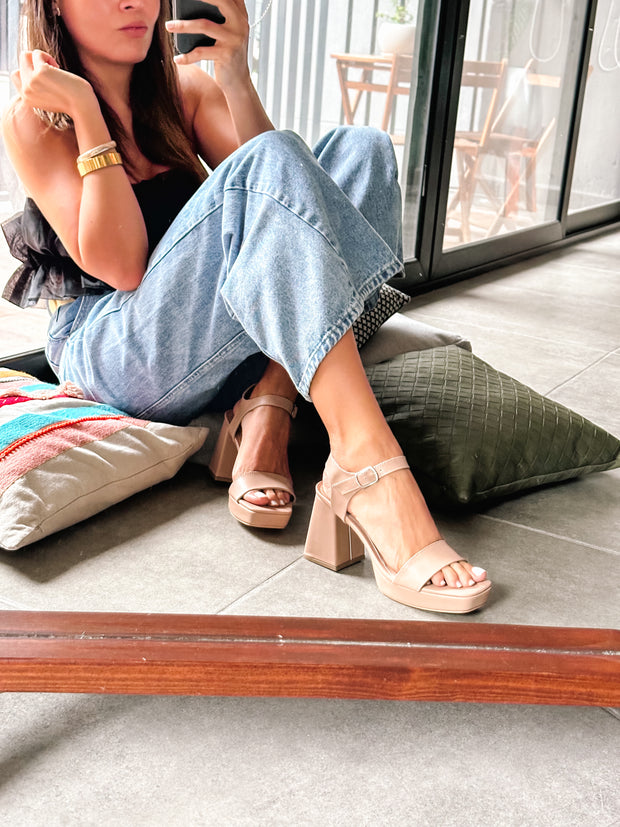 Kendra Heels Nude