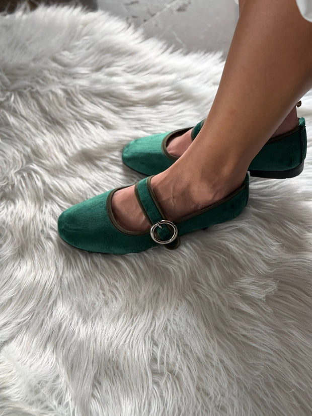 Baltimore Strap Bright Green Flats