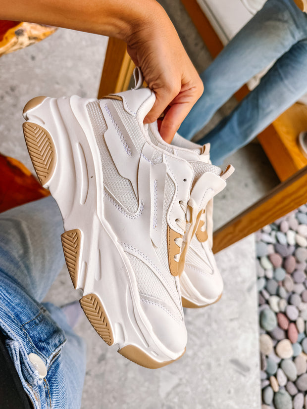 New York Sneakers Ivory detalles Camel