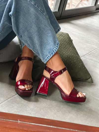 Kendra Heels De Charol Vino