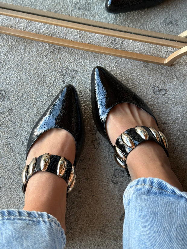 Dakota Black Charol Mules