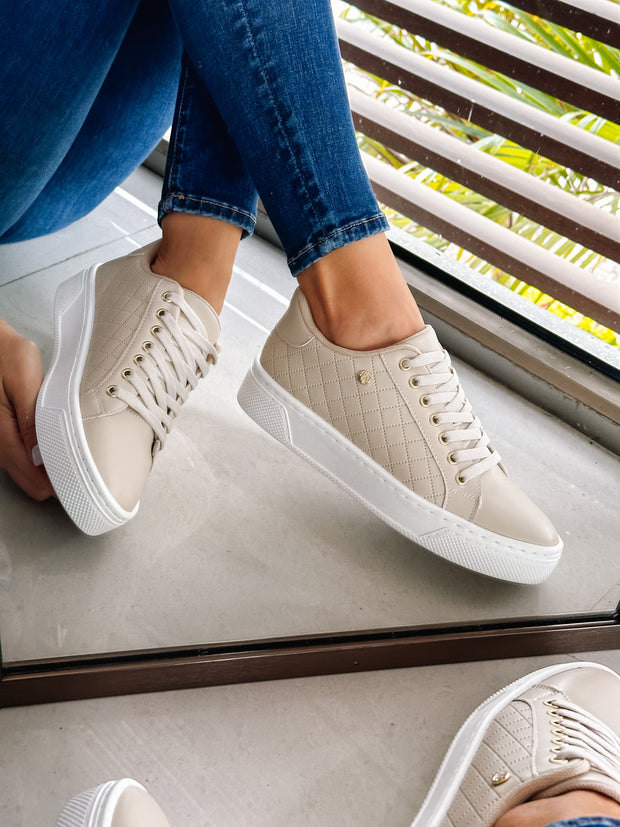 Reno Bold Square Nude Sneakers