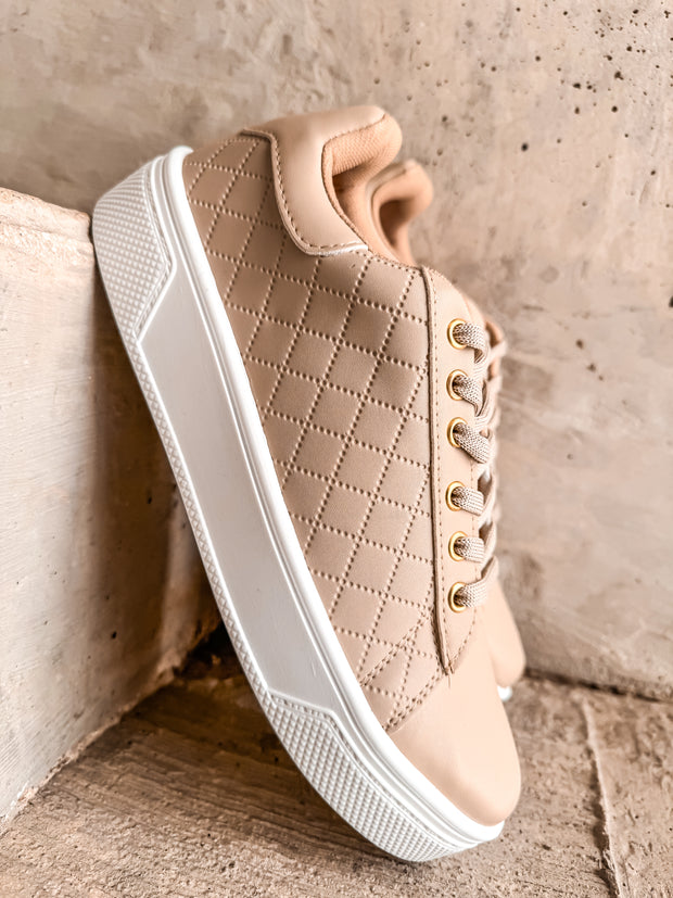 Reno Bold Square Nude Sneakers