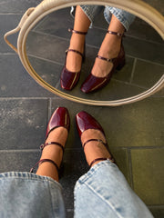 Helena Burgundy Tacón Mini