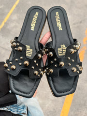Hera Crown Pearl Black Sandals