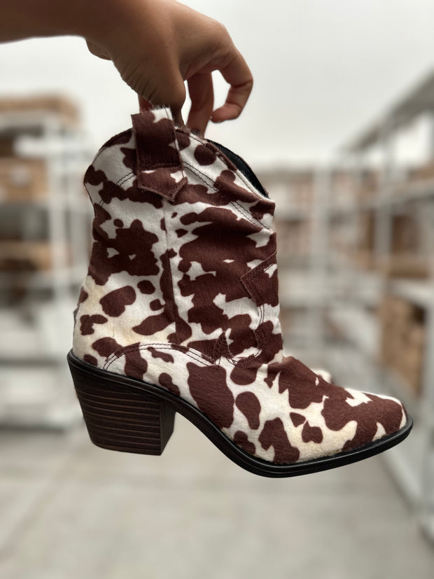 Cowgirl Short Blonde Cow Boots