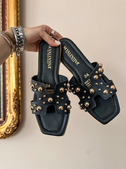 Hera Crown Pearl Black Sandals