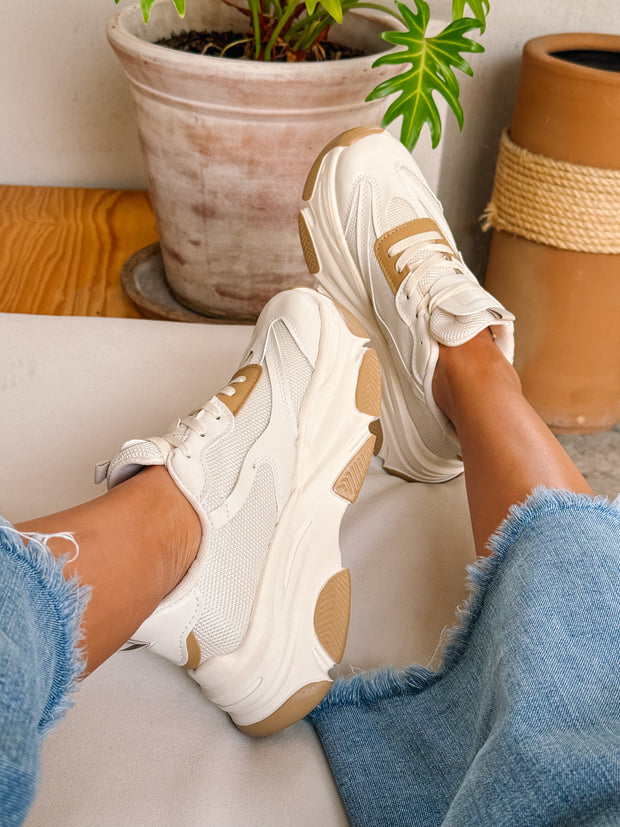 New York Sneakers Ivory detalles Camel