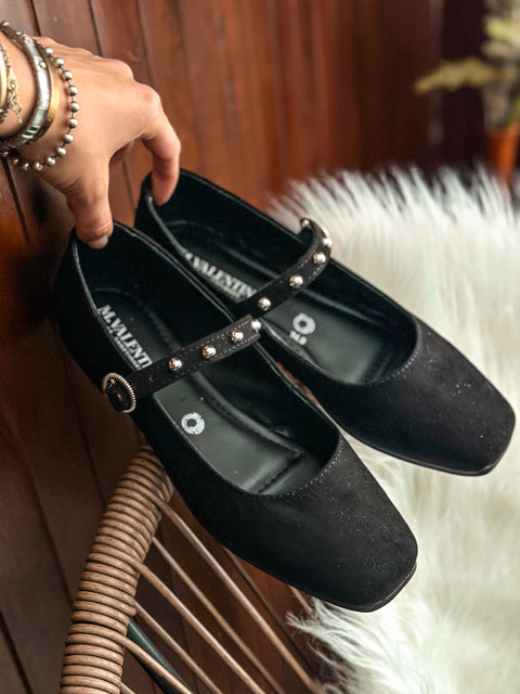 Snow Pearl Strap Black Flats