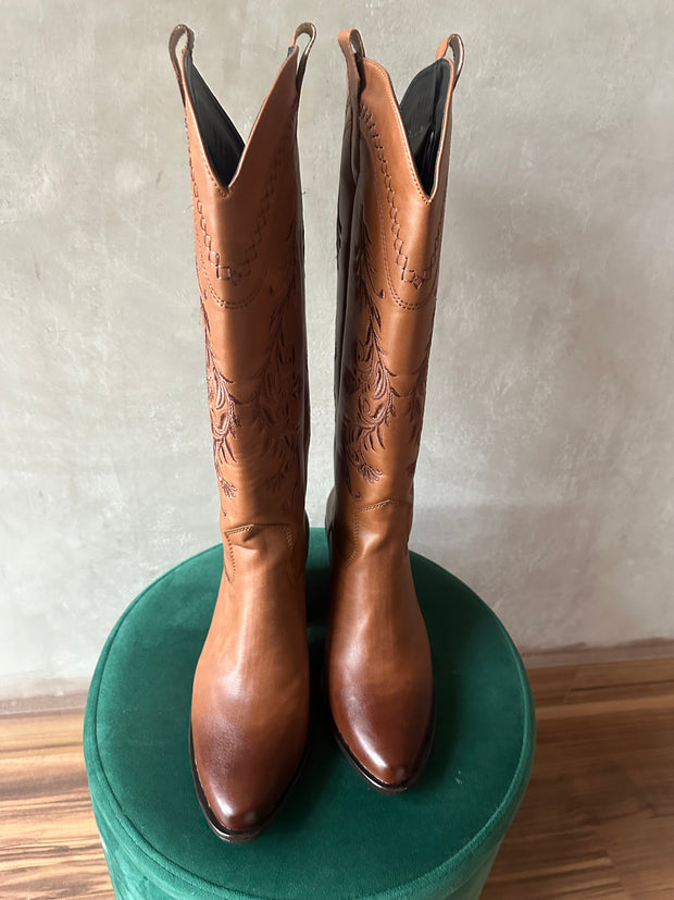 Antigua Boots Bordado flores Camel