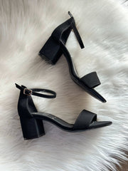 New Kicker Ancle Swede Black Heels