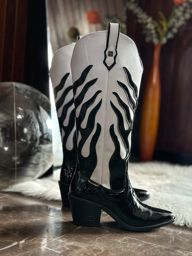 Wild Blaze White & Black Boots