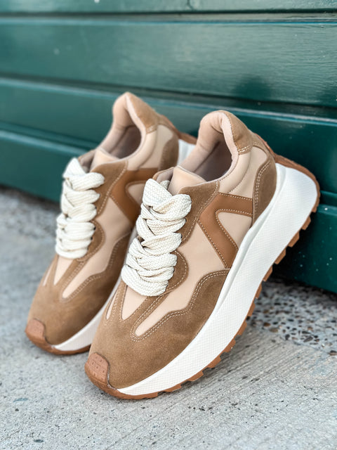 Valkiria Nude & Latte Sneakers