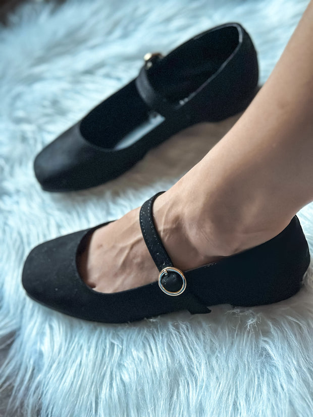 Snow Black Flats