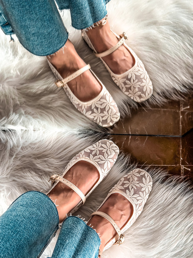 Mary Jane Flores Latte Balerinas