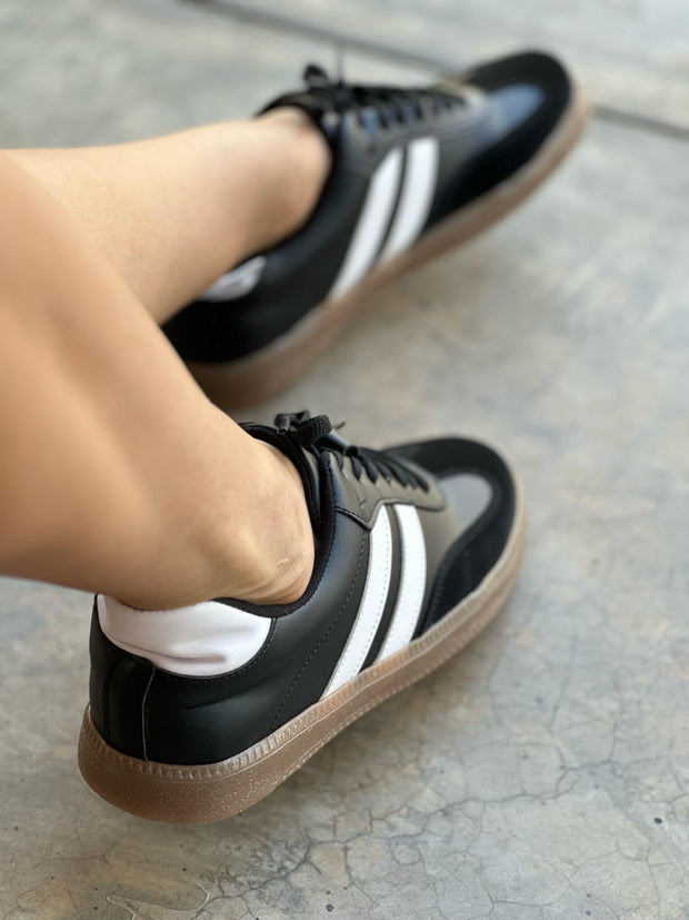 Sporty White Stripes Black Sneakers