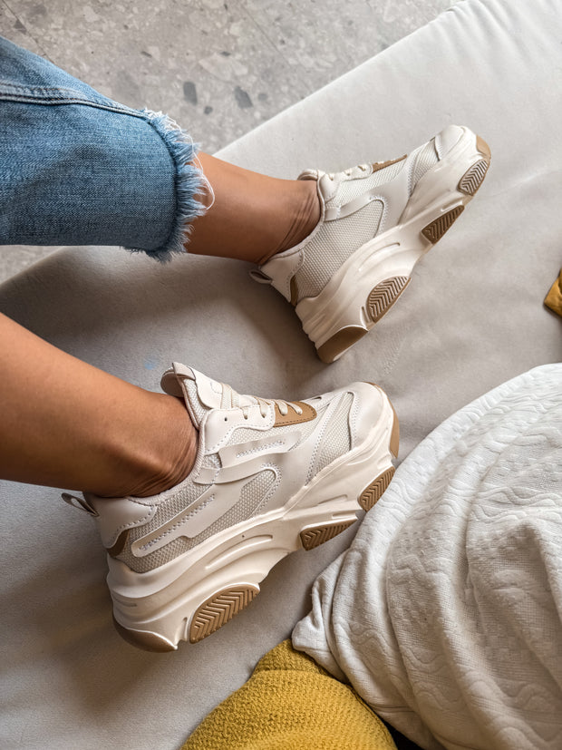 New York Sneakers Ivory detalles Camel
