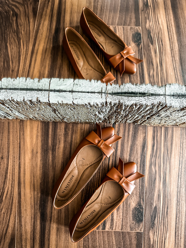 Paris Simple Knot Brown Flats