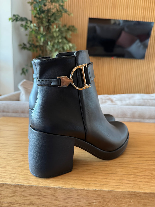 Sevilla Negro Tipo Piel Boots