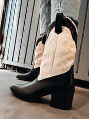 Santa Fe Short Ice & Black Boots