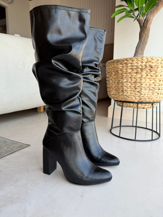 Greta Black Boots tacón ancho