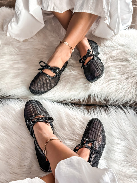 Roby Flats Lace Black