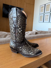 Texas Boots de Piel Chocolate con diseño calado
