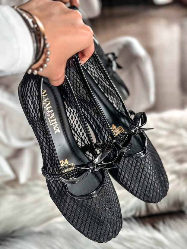 Roby Flats Lace Black