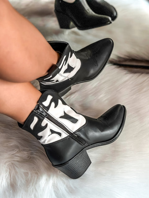 Luna White & Black Boots