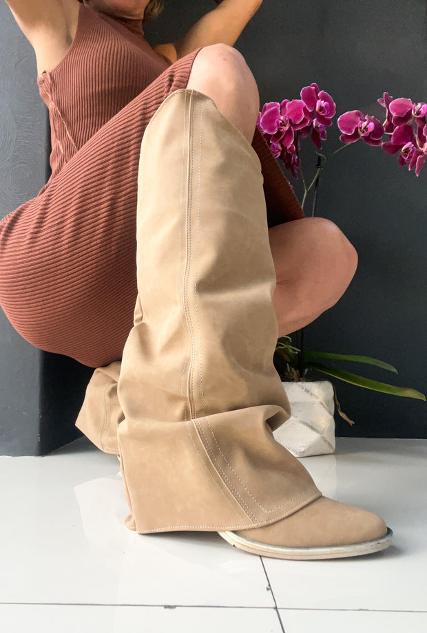 Long Hood Camel Boots